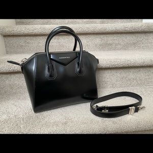 Givenchy small Antigona in glazed calfskin